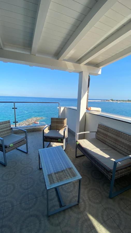 Ig-Tysandros Hotel Apartments Giardini Naxos Eksteriør billede