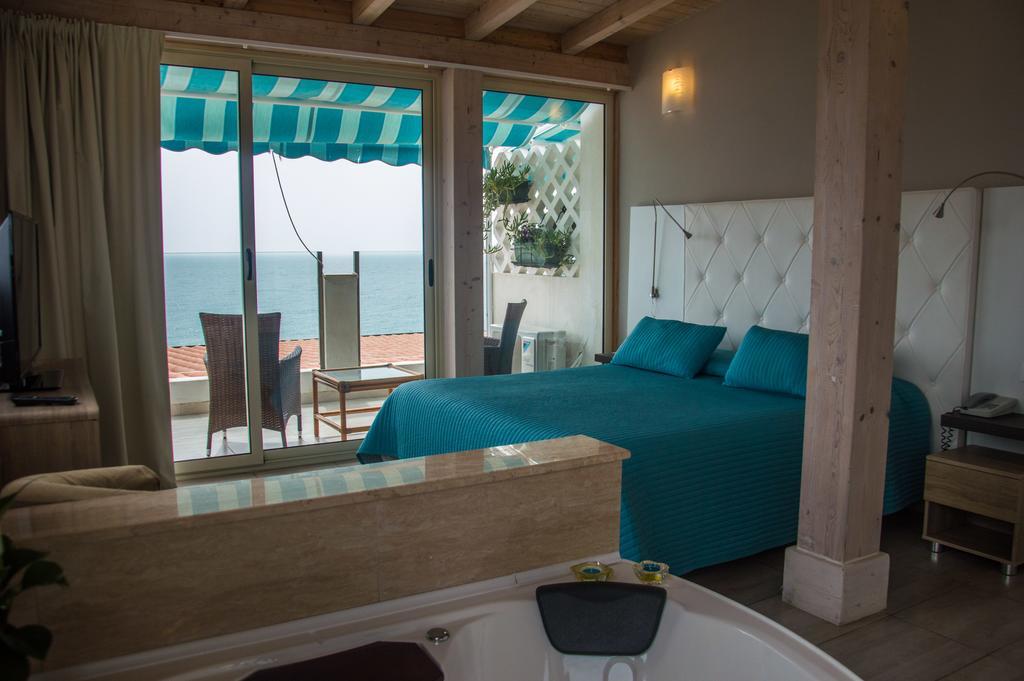 Ig-Tysandros Hotel Apartments Giardini Naxos Eksteriør billede
