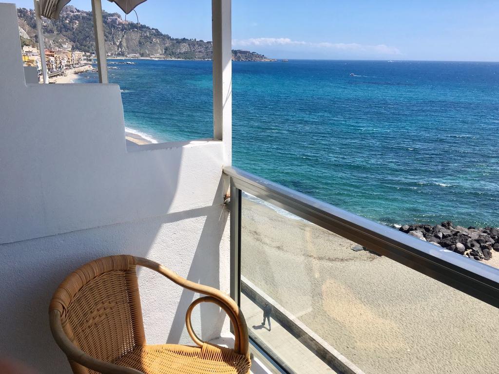 Ig-Tysandros Hotel Apartments Giardini Naxos Eksteriør billede