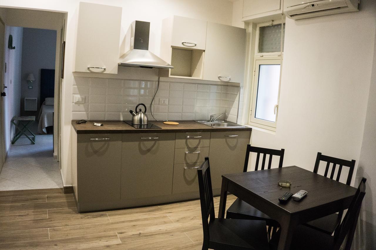 Ig-Tysandros Hotel Apartments Giardini Naxos Eksteriør billede