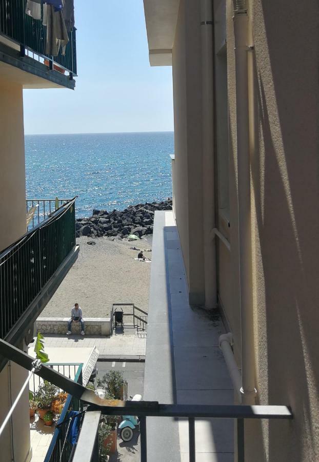 Ig-Tysandros Hotel Apartments Giardini Naxos Eksteriør billede