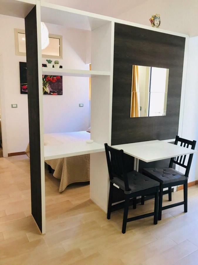 Ig-Tysandros Hotel Apartments Giardini Naxos Eksteriør billede