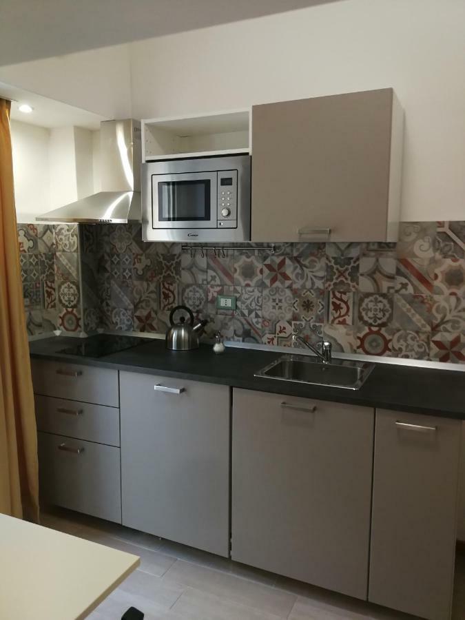 Ig-Tysandros Hotel Apartments Giardini Naxos Eksteriør billede