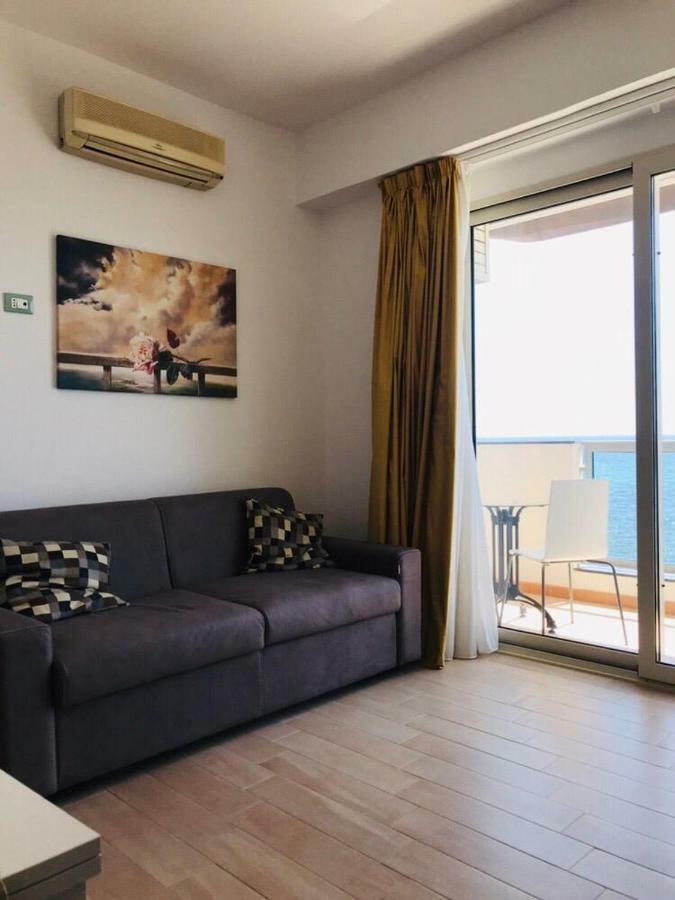 Ig-Tysandros Hotel Apartments Giardini Naxos Eksteriør billede