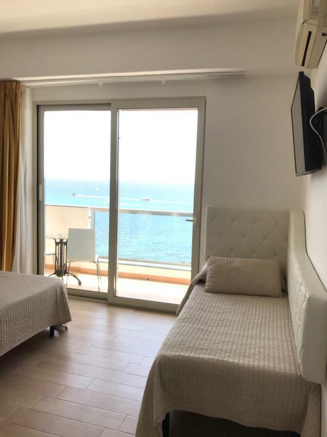 Ig-Tysandros Hotel Apartments Giardini Naxos Eksteriør billede